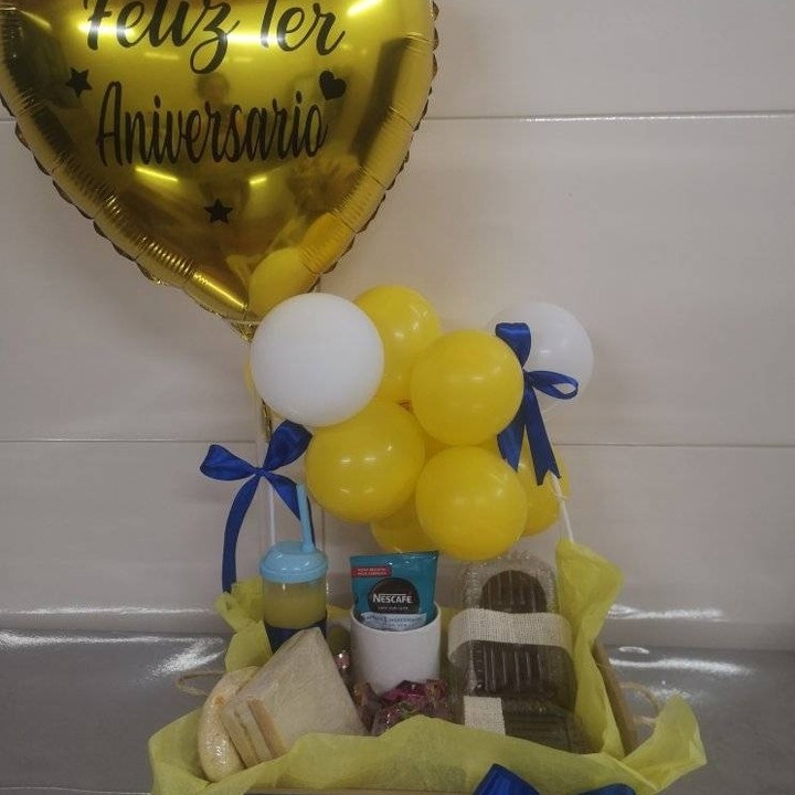 Canasta de aniversario